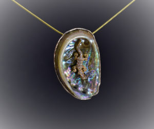 Gecko in sea shell pendant